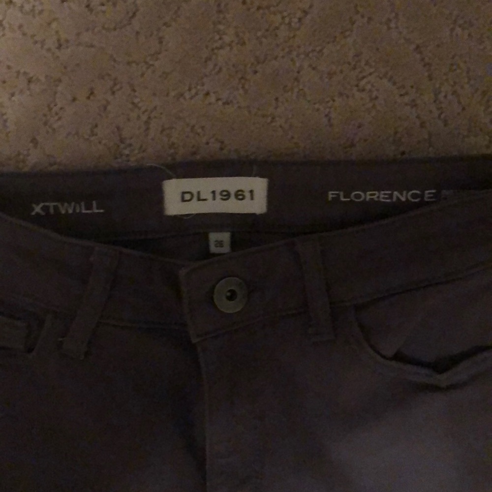 Dl1961 Florence Crop Twill Jeans W Zipper Dtl View 3